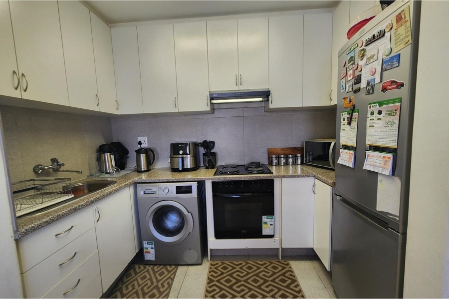 2 Bedroom Property for Sale in Rondebosch East Western Cape
